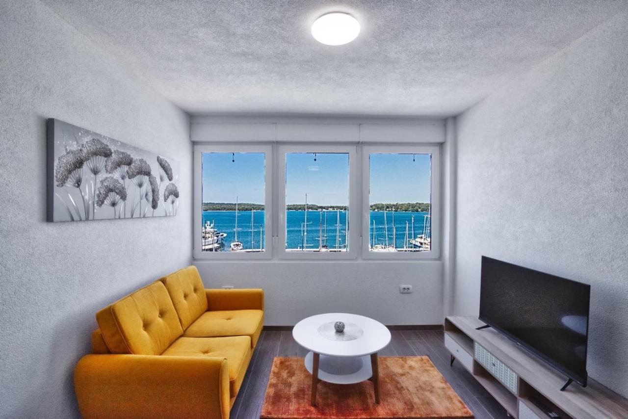 Apartment Marina With Sea View Pula Bagian luar foto